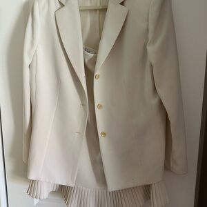 Carmen’s Corporate Collection Elegant Cream Women's Skirt Suit